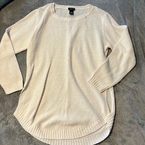 Rue 21 cream color sweater size M